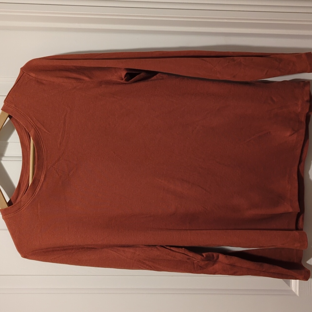 Long sleeve top
